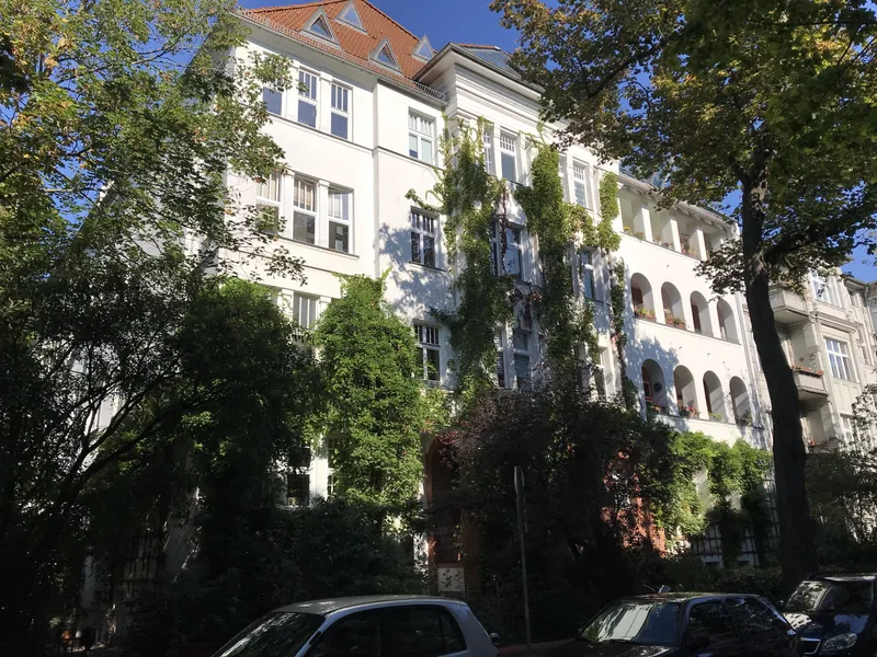 Charmante Altbauwohnung in ruhiger Lage von Berlin-Friedenau — photo 1